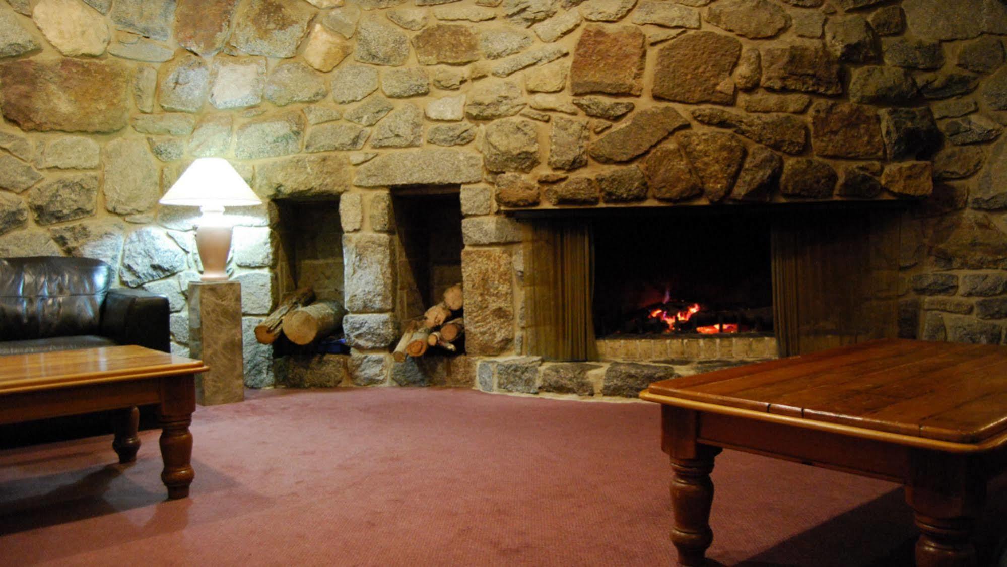 Perisher Manor Hotel Perisher Valley Ngoại thất bức ảnh